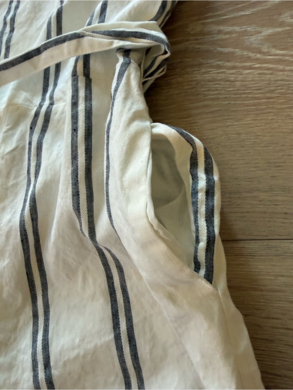 GAP White Jumpsuit with Black Vertical Stripes and Tie Waist - Picture 6 of 10